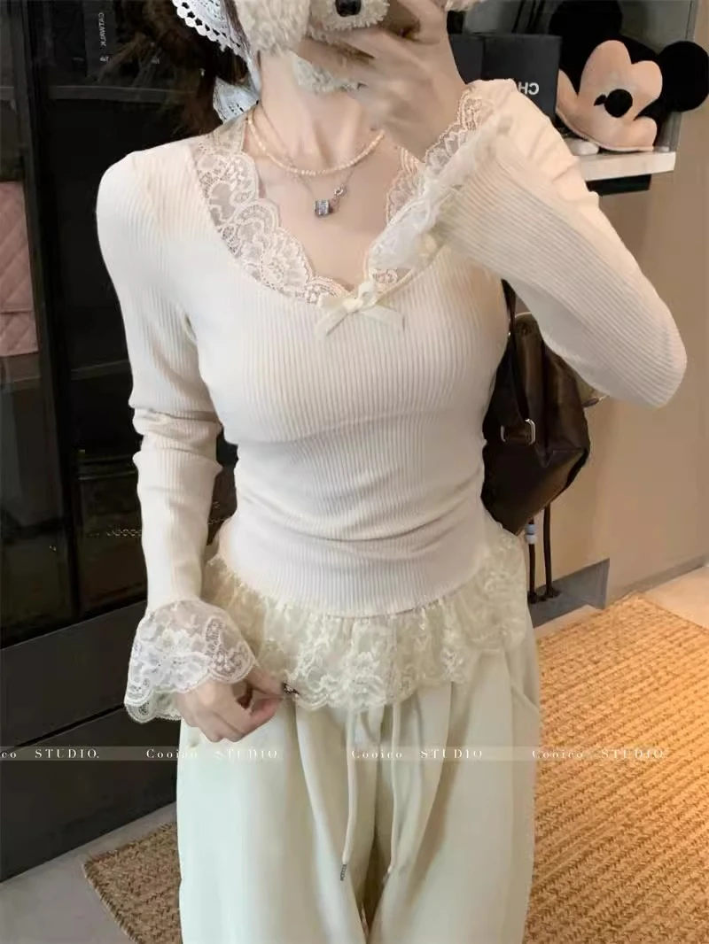 【现货】韩系温柔蝴蝶结v领长袖t恤女秋季甜美风蕾丝边拼接打底上衣