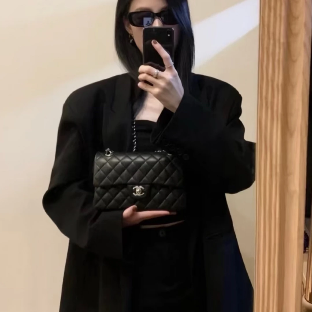 95新 Chanel/香奈儿 cf中号黑银羊/甄选