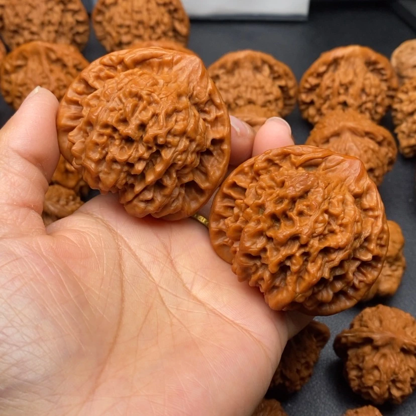 【闪购商品】文玩核桃把件52官帽