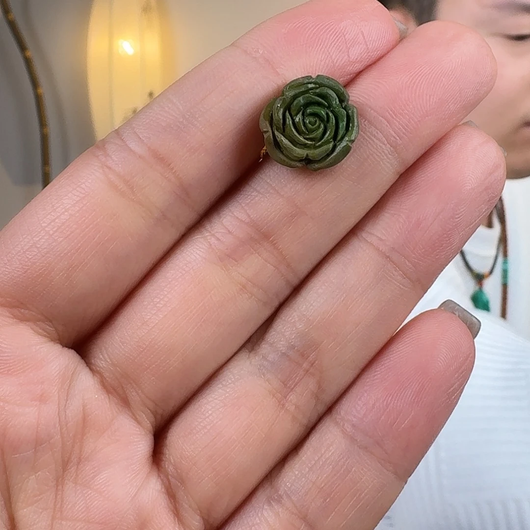 绿松石未镶嵌挂件