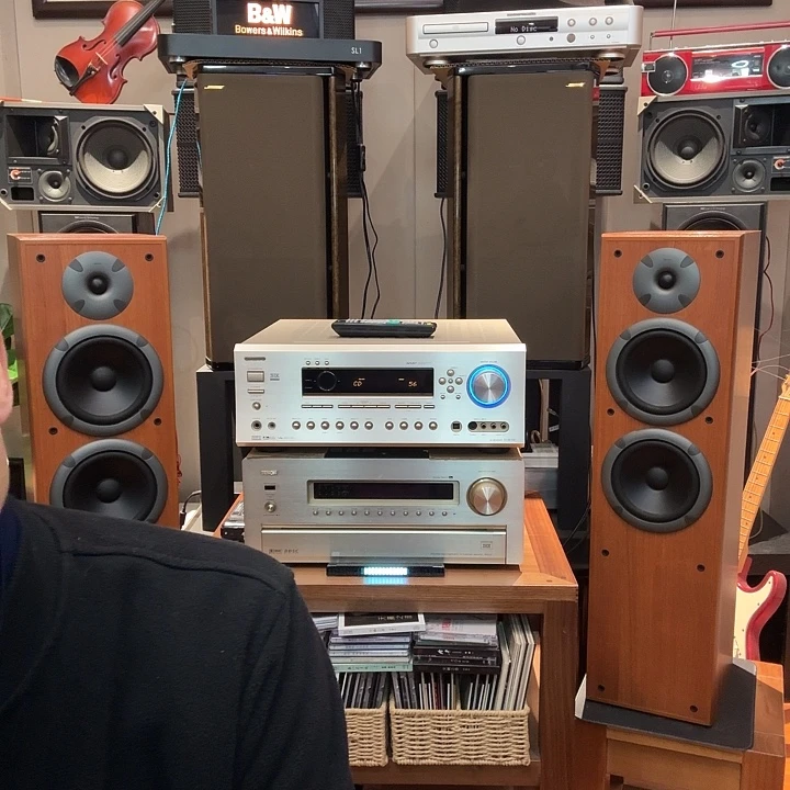 姚***手8新aq功放 运费自理不支持退换货