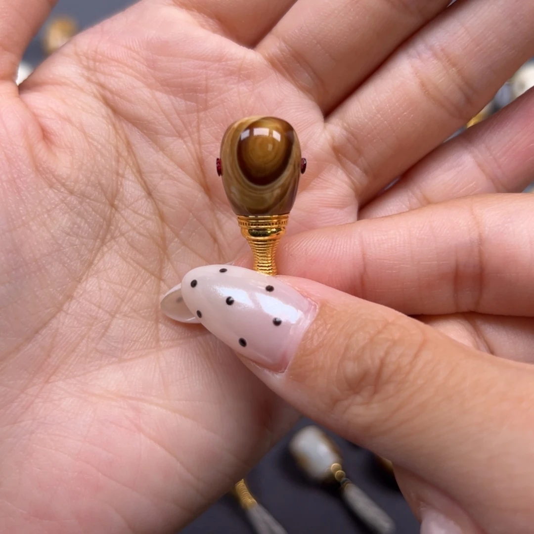 琥珀未镶嵌裸石11.6mm