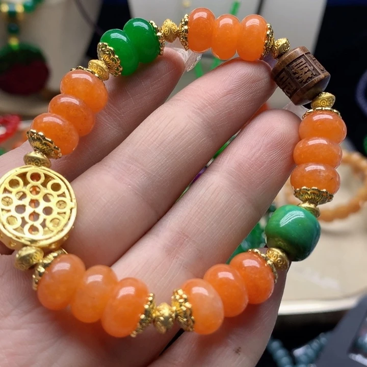 翡翠颈饰未镶嵌吊坠