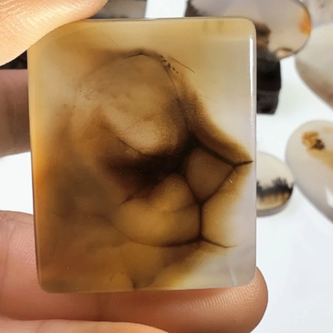 玛瑙/玉髓未镶嵌珠宝半成品