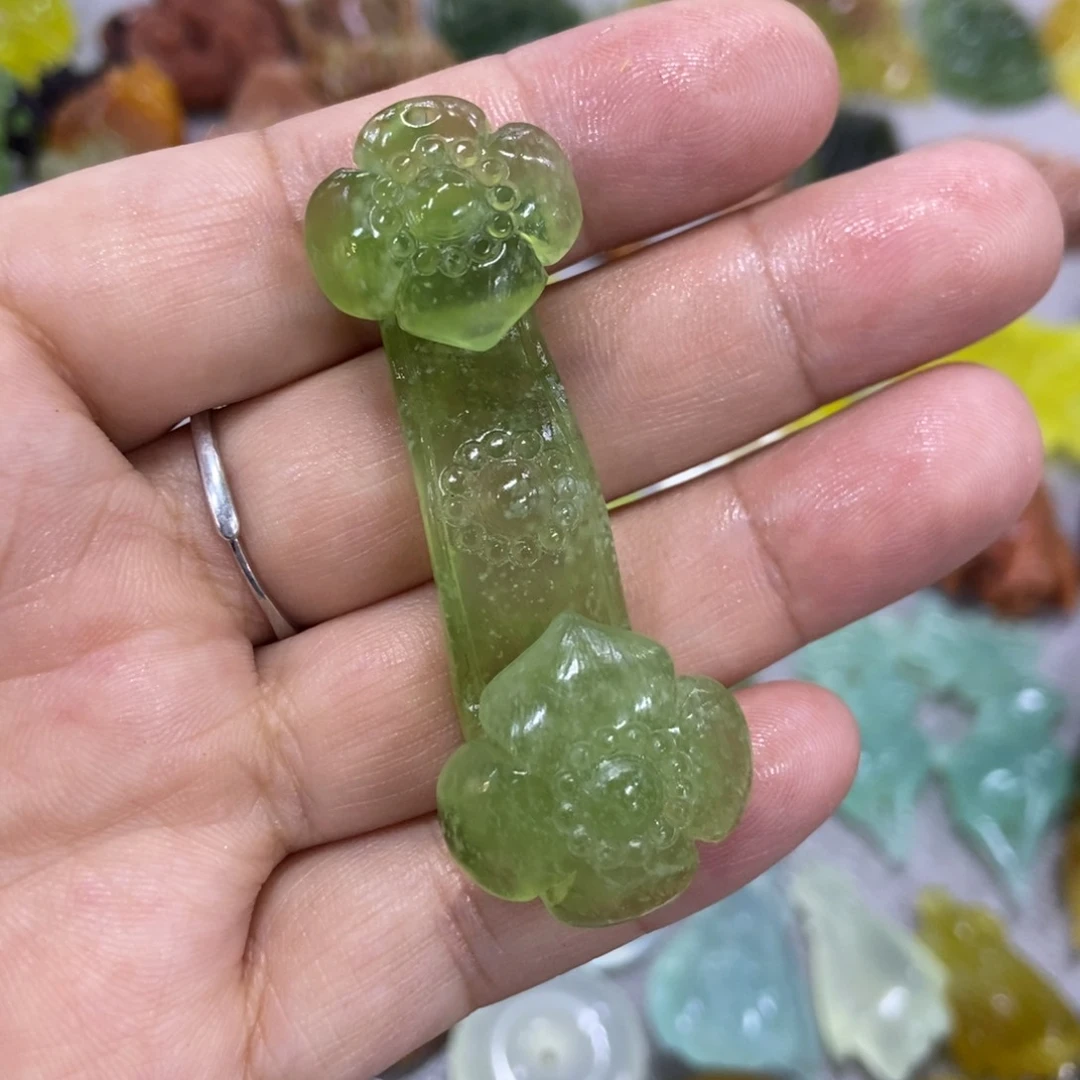 未镶嵌蛇纹石玉挂件