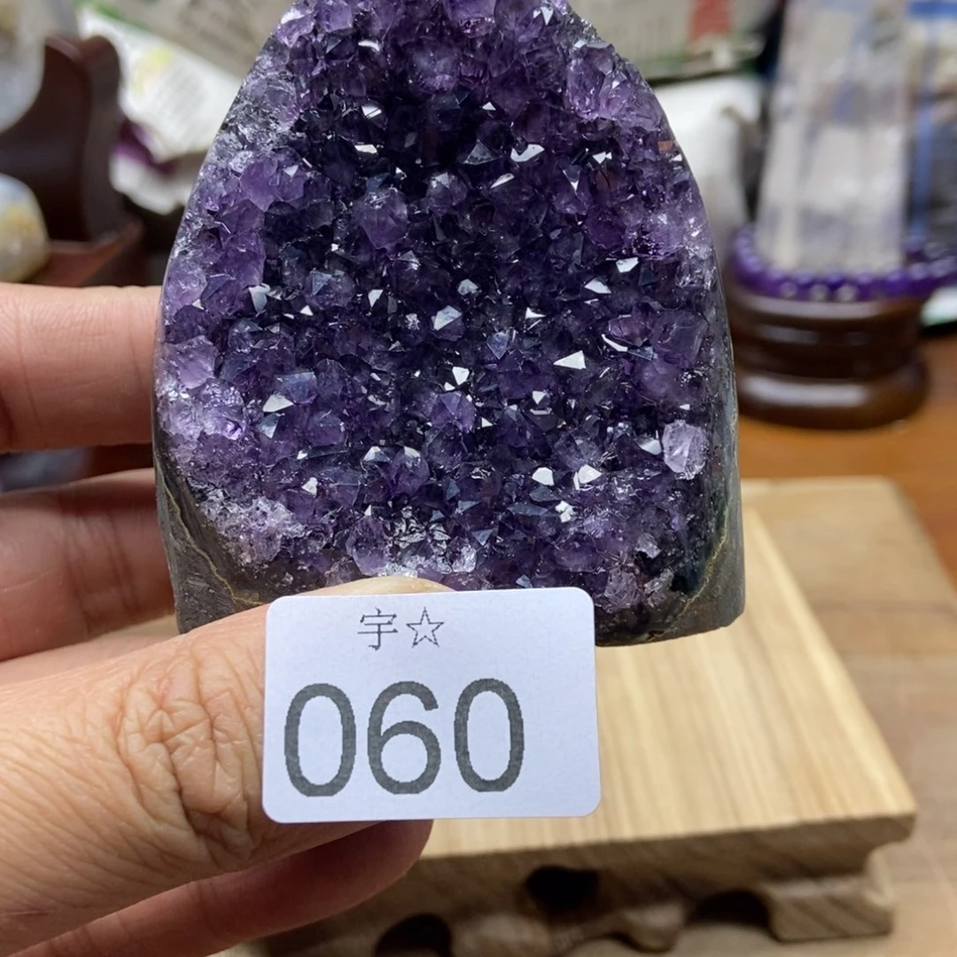 紫晶大型摆件（非配饰）未镶嵌