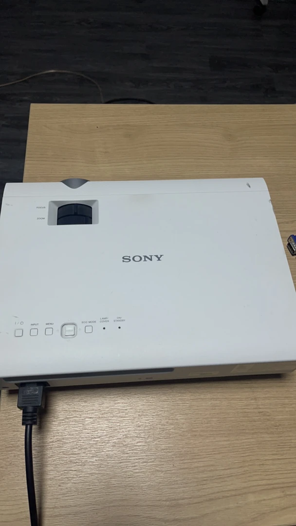 9新 Sony/索尼 9新 二手 索尼投影机—配件机 运费自理