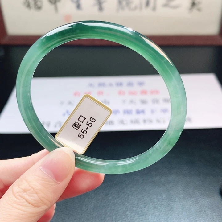 翡翠未镶嵌手镯翡翠手镯114