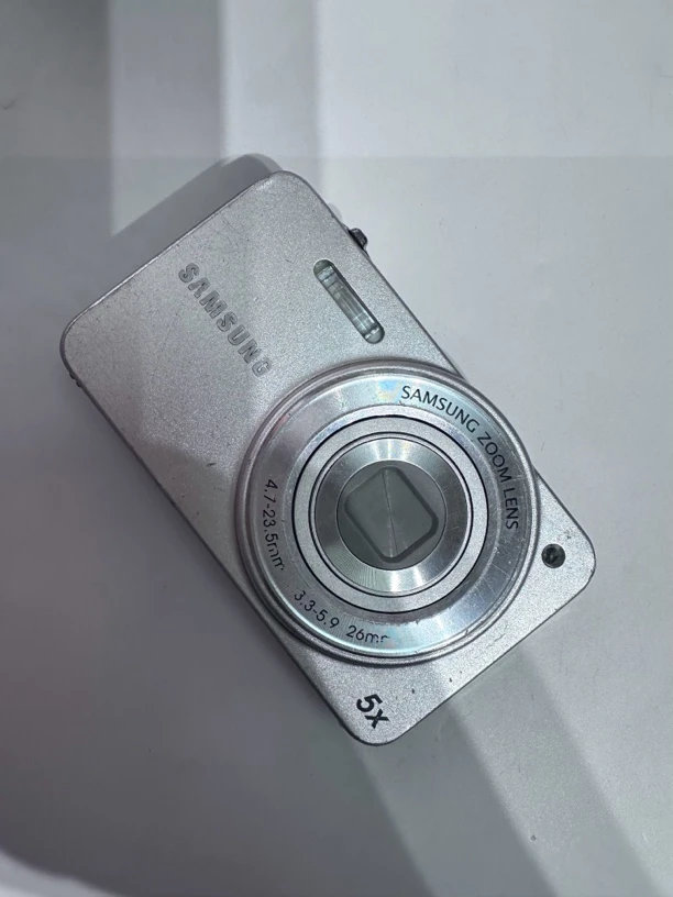 95新 Samsung/三星 三星st90冷暖色可拍多种模式带美颜1420w像素