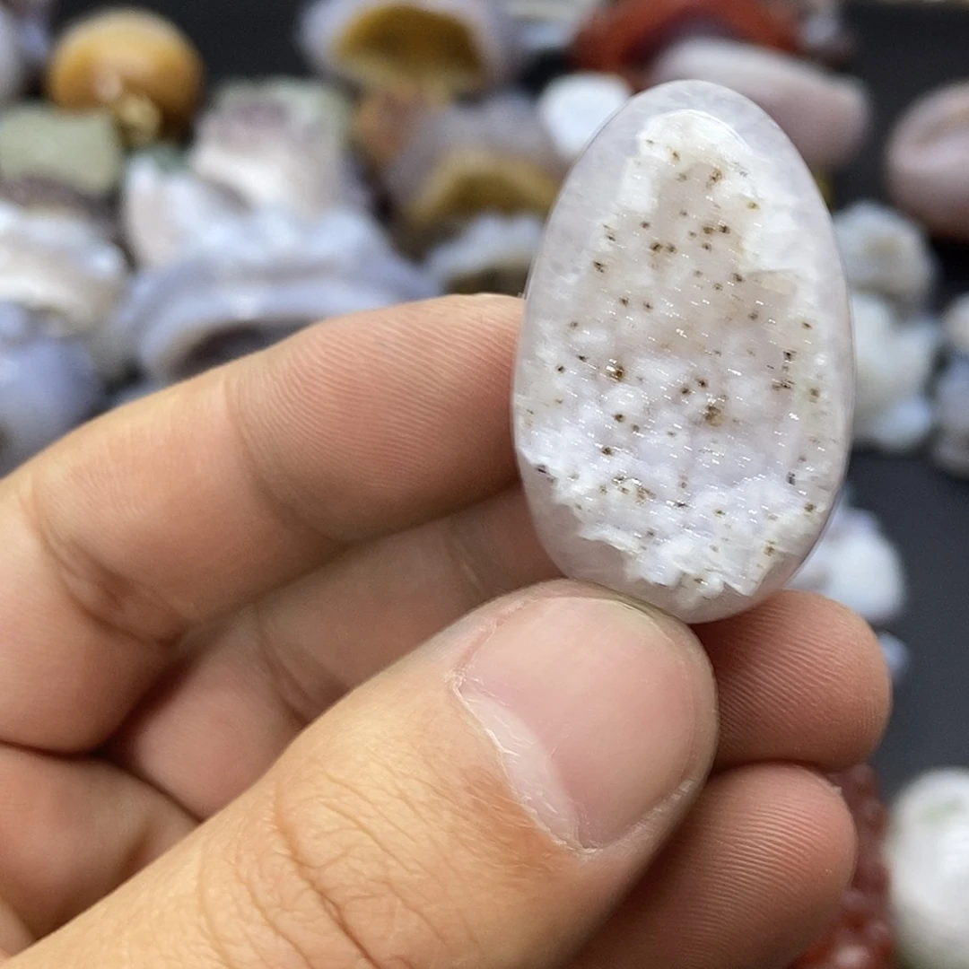 玛瑙/玉髓未镶嵌珠宝奇石