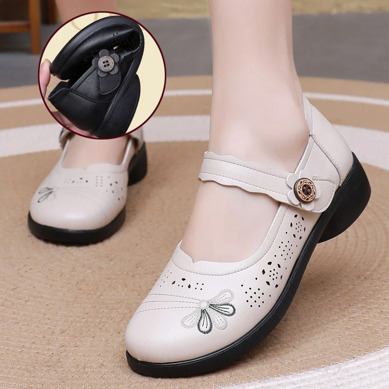 43大码真皮软底妈妈鞋子凉鞋女款镂空单鞋中老年人不累脚2025夏季