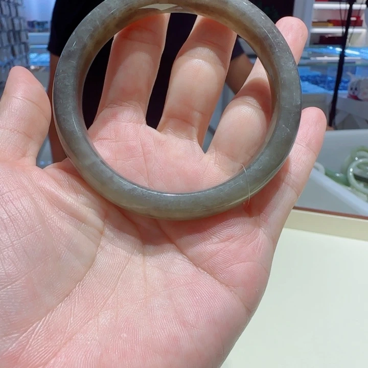 未镶嵌手镯和田玉18