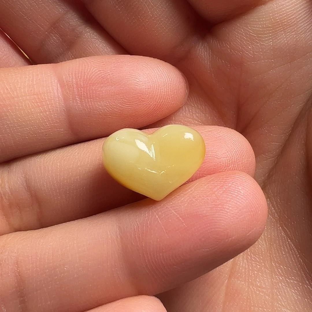 蜜蜡颈饰未镶嵌屁桃（打孔不退换）