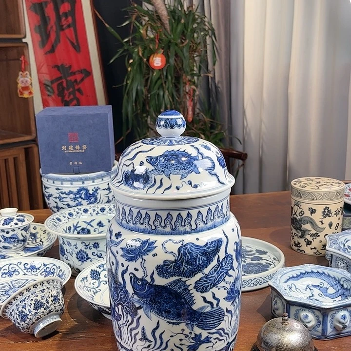 瓷片鱼藻纹壮罐手绘仿古