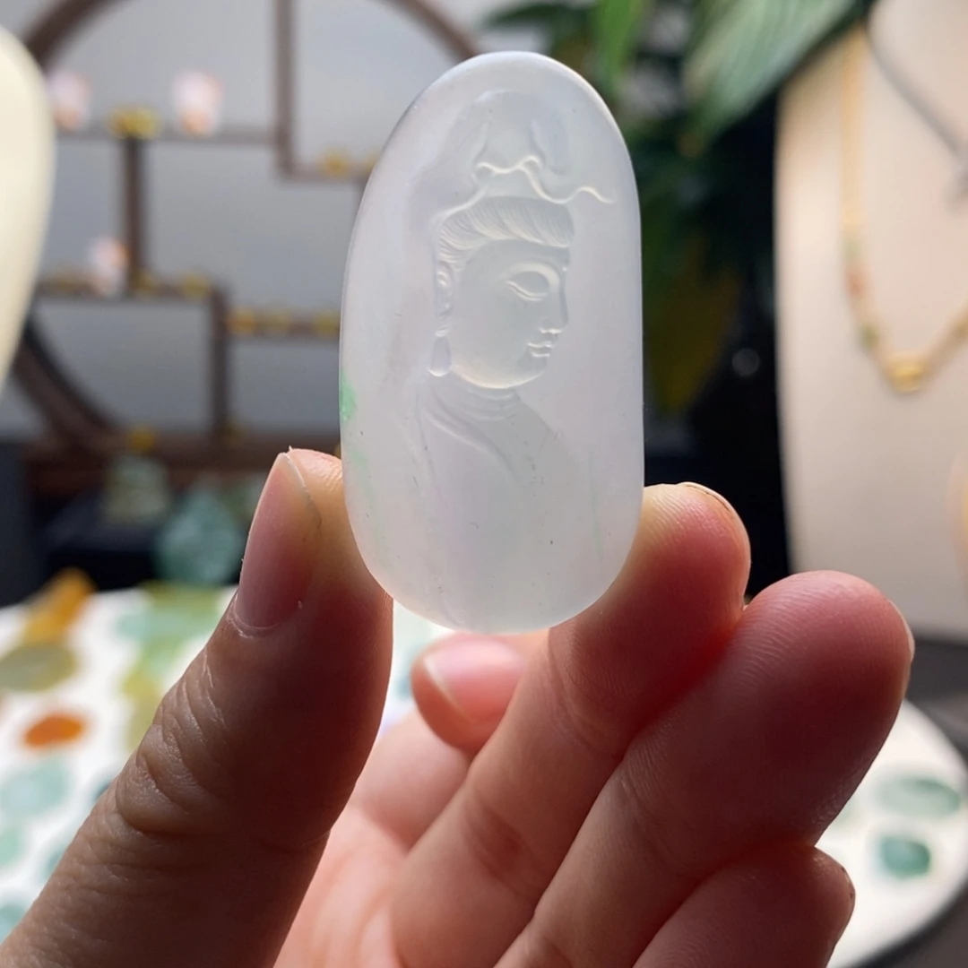 定制翡翠未镶嵌观音