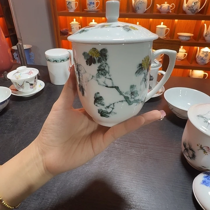 景德镇的陶瓷瓷器