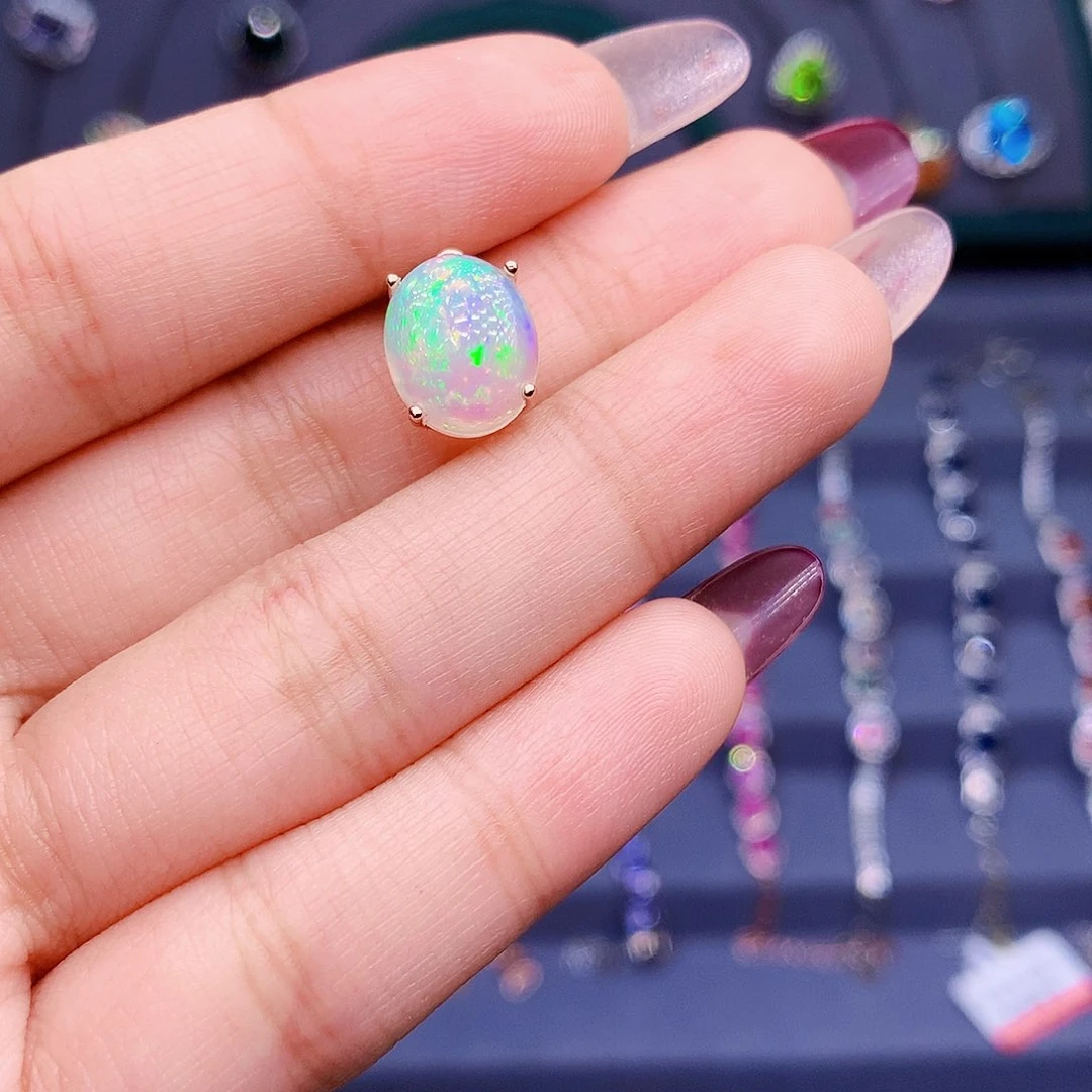 欧泊颈饰银S925镶嵌6666