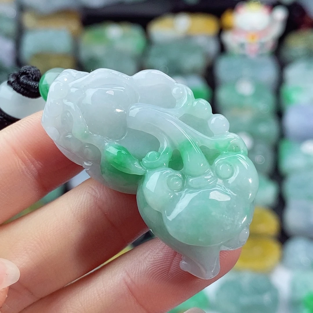 颈饰未镶嵌翡翠天然