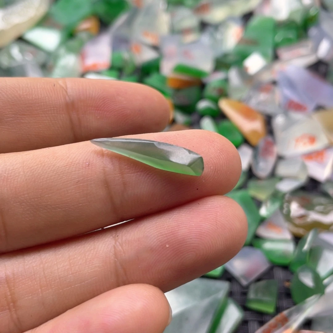 定制翡翠未镶嵌天然翡翠