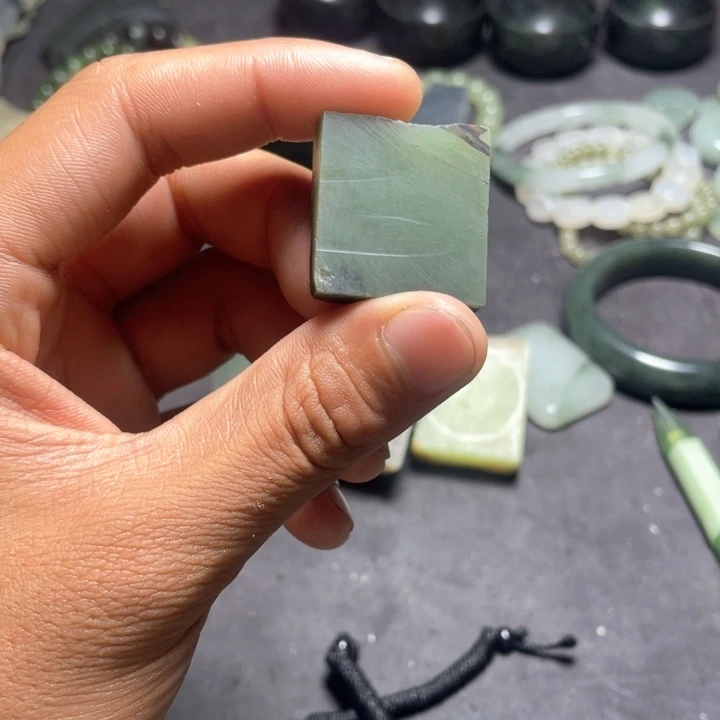 和田玉（糖玉）未镶嵌珠宝半成品