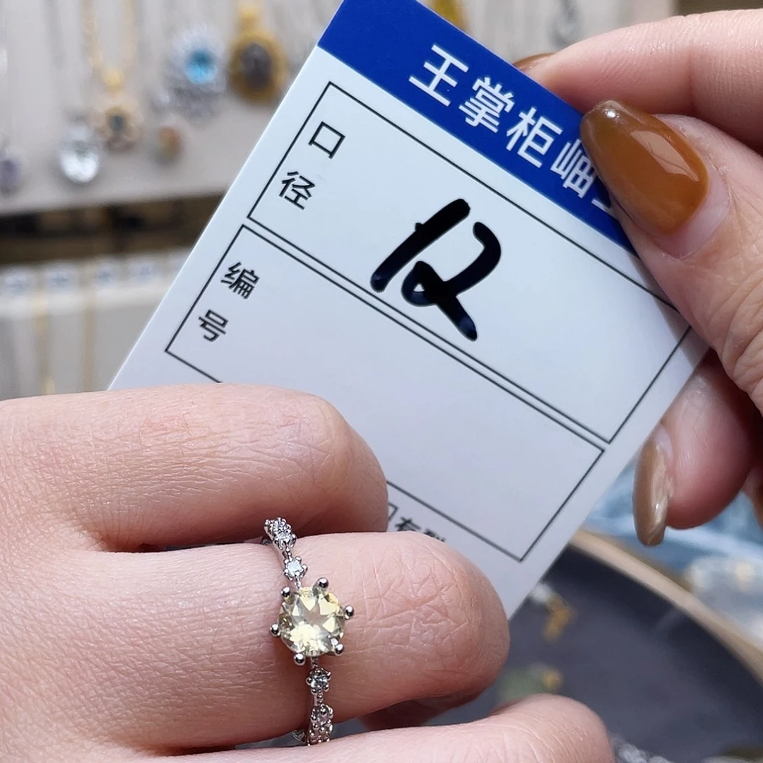 合金水晶颈饰多样性