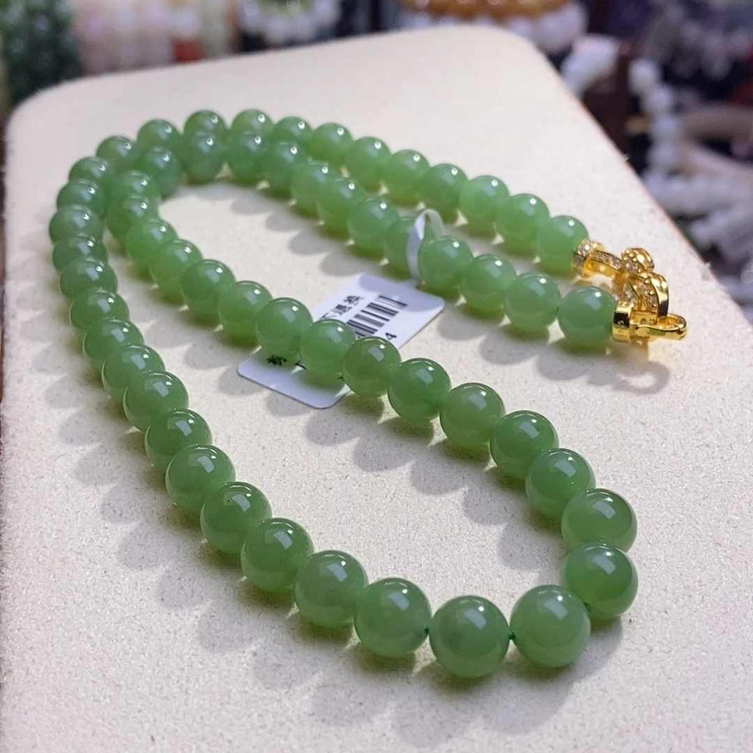 颈饰未镶嵌和田玉碧玉老矿料高冰苹果绿项链8m