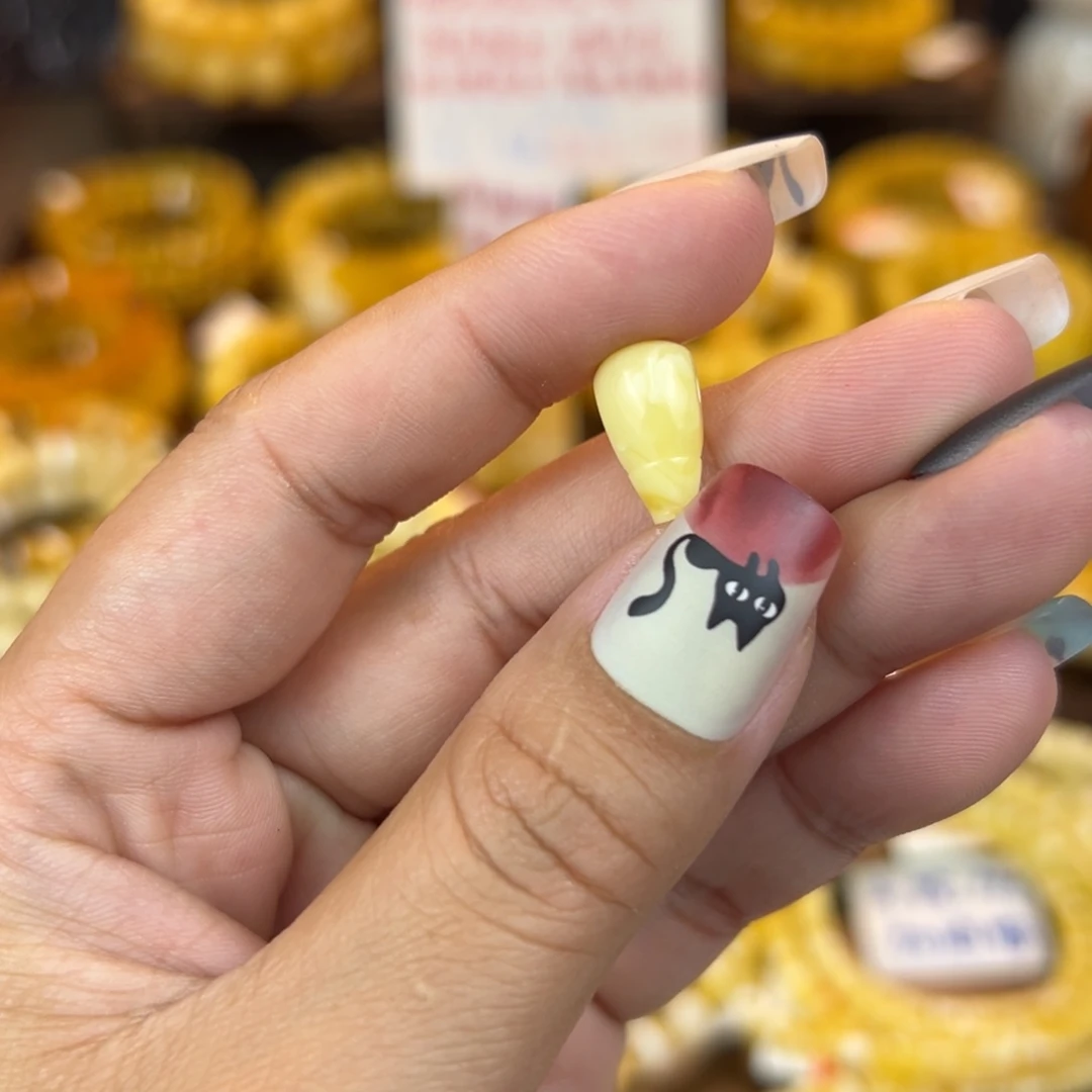 琥珀裸石未镶嵌mnnnnnbnn