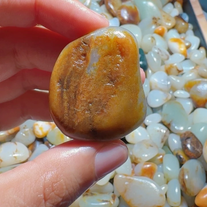 颈饰未镶嵌和田玉(糖玉)25克