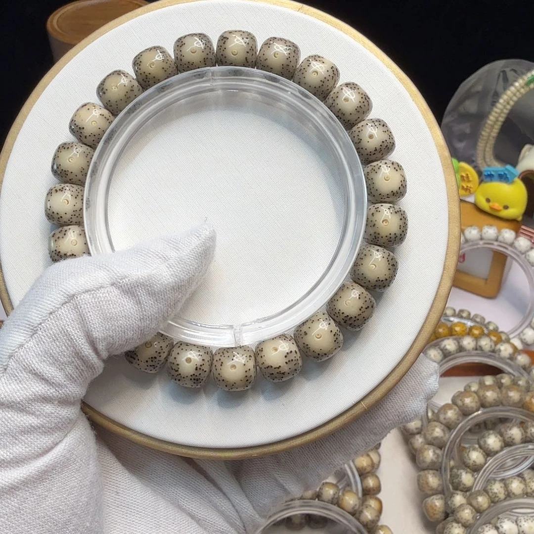 星月菩提吊坠黄金瞳大眼睛