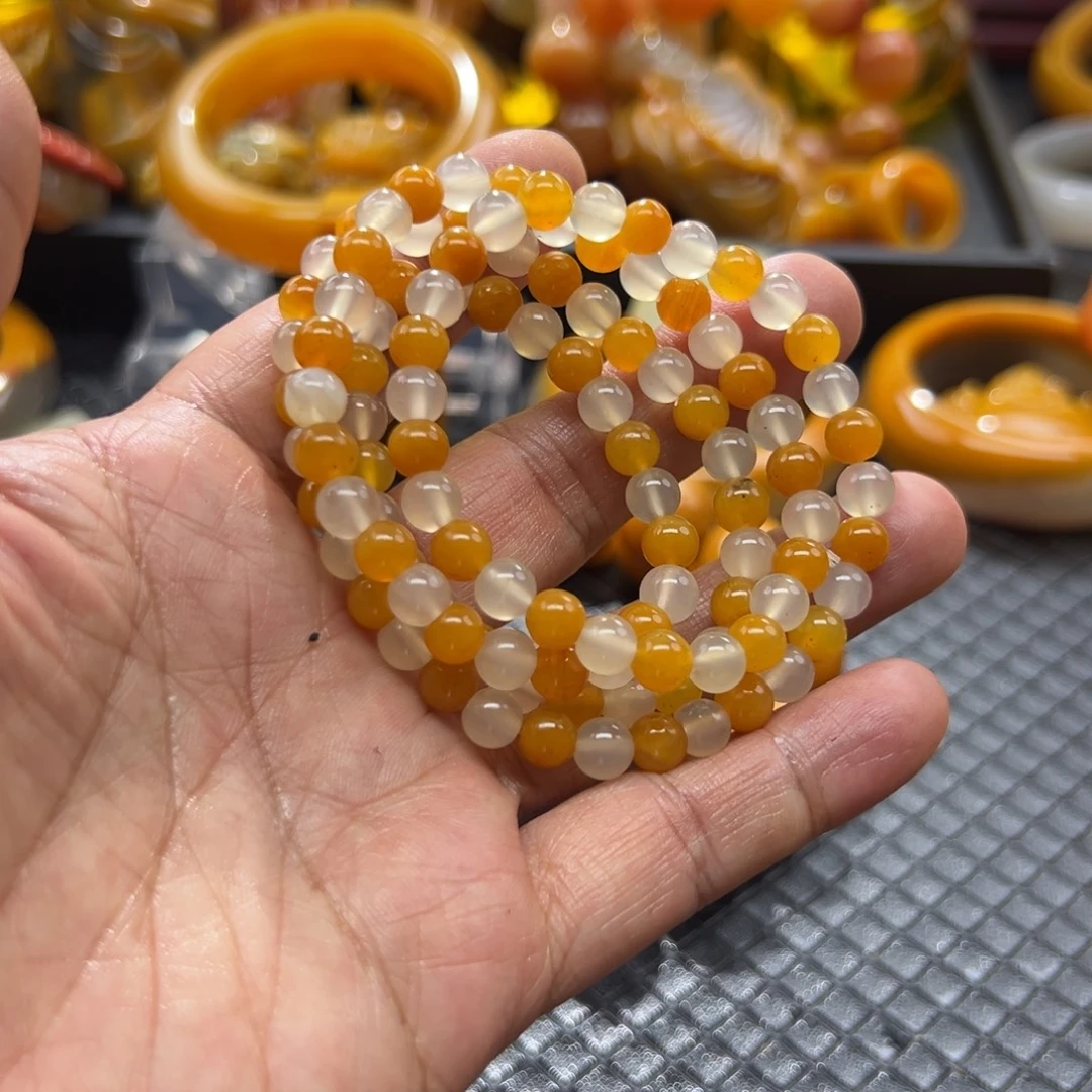 石英质玉未镶嵌颈饰