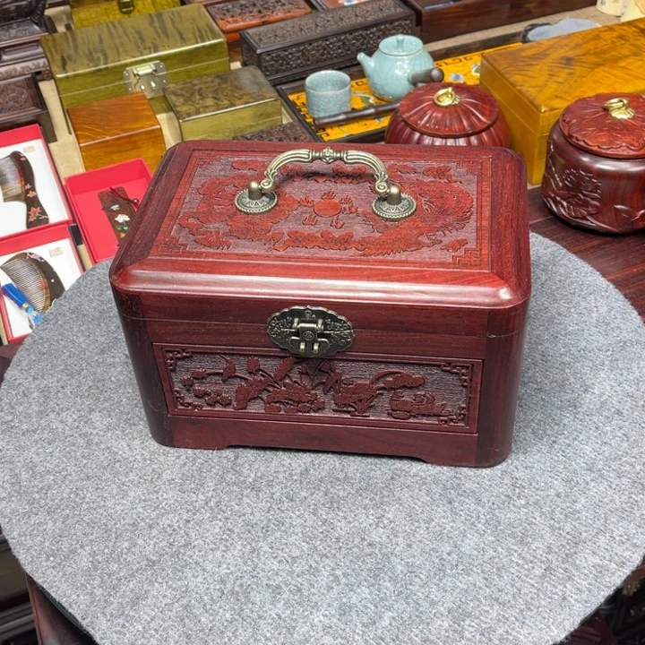 紫檀木类成套家具