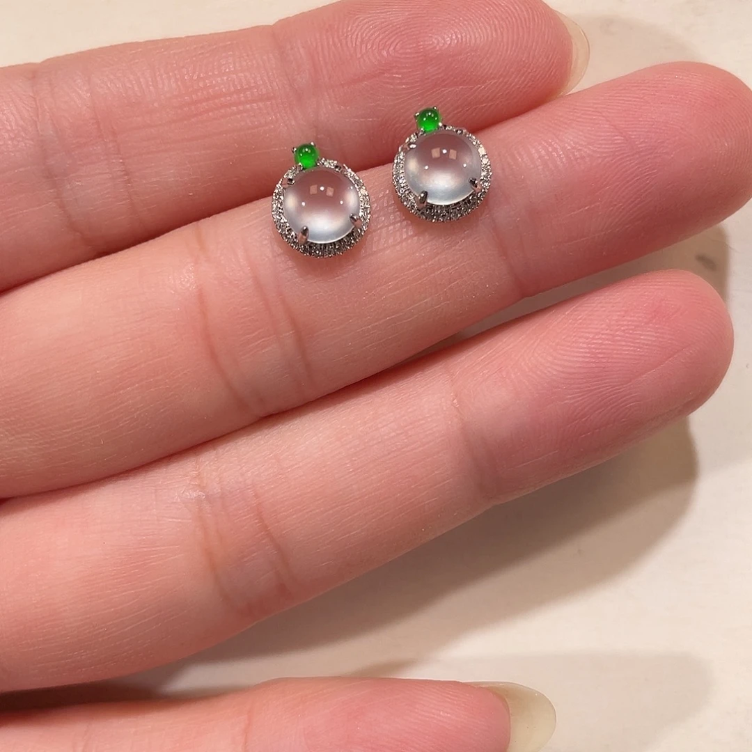 翡翠18K金镶嵌耳饰南非钻