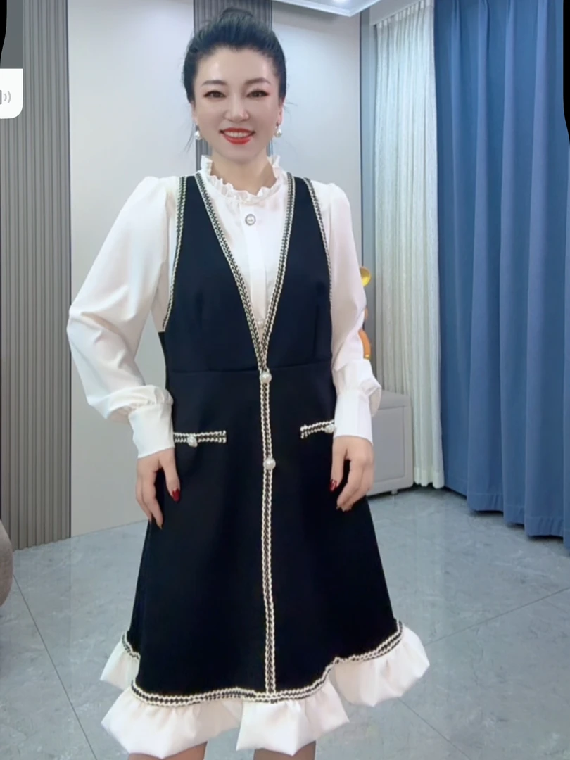 2025新款高级感假两件小香风拼接款背心连衣裙春季中长款