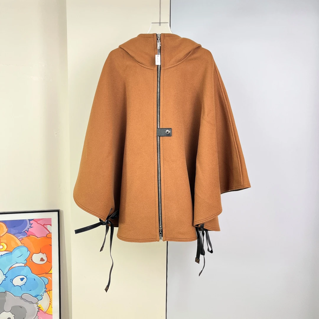 99新 LouisVuitton/路易威登 毛呢斗篷披肩外套/34码/Xspa5164