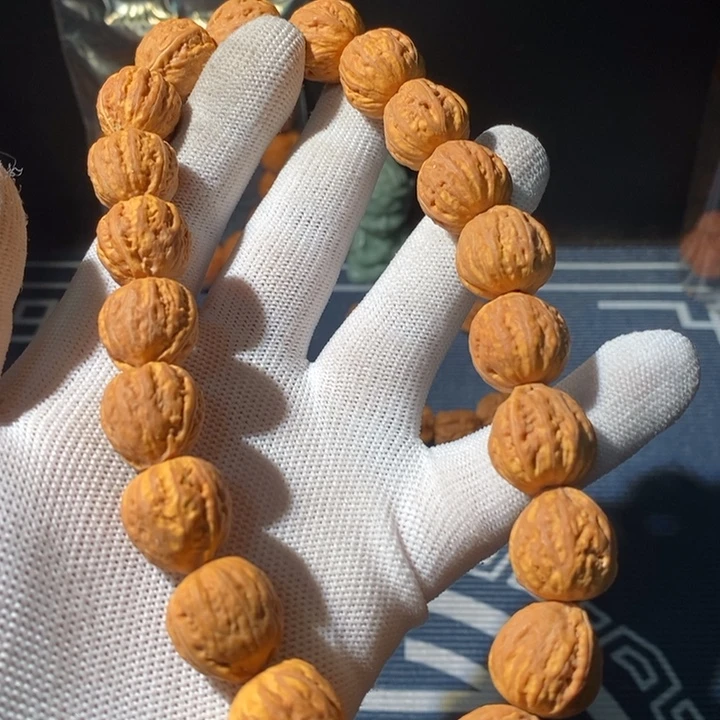 文玩核桃手串……27