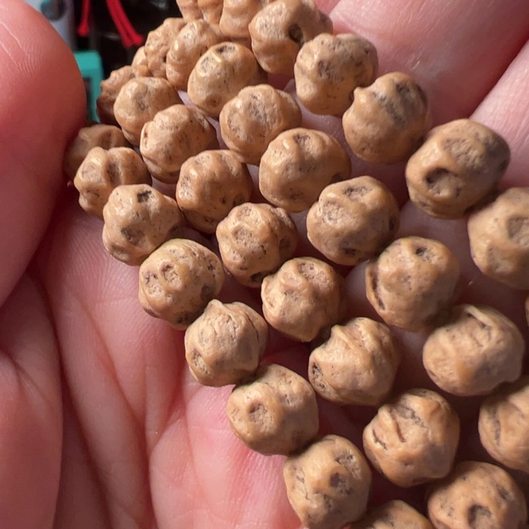 ,***…吊坠柏香籽/百香籽ZB186