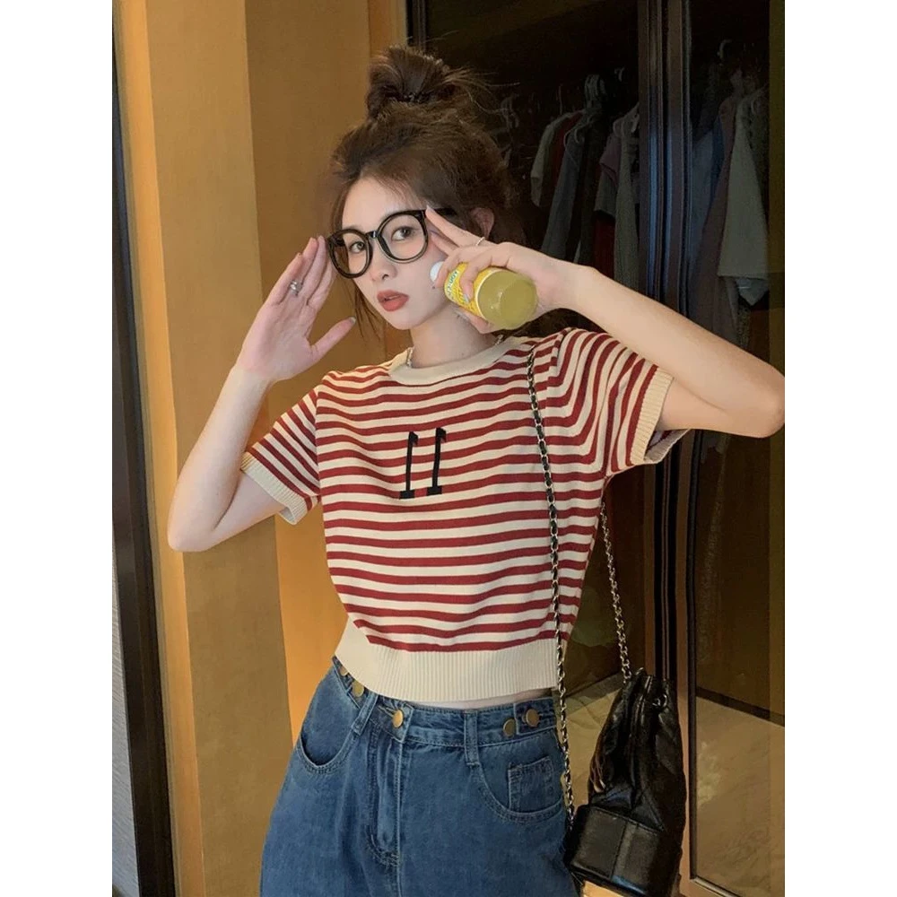 复古条纹短袖T恤女夏季圆领冰丝针织衫设计感小众显瘦短款上衣ins