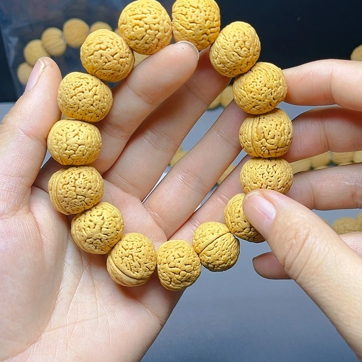 妞***姐吊坠桃核桃核手串