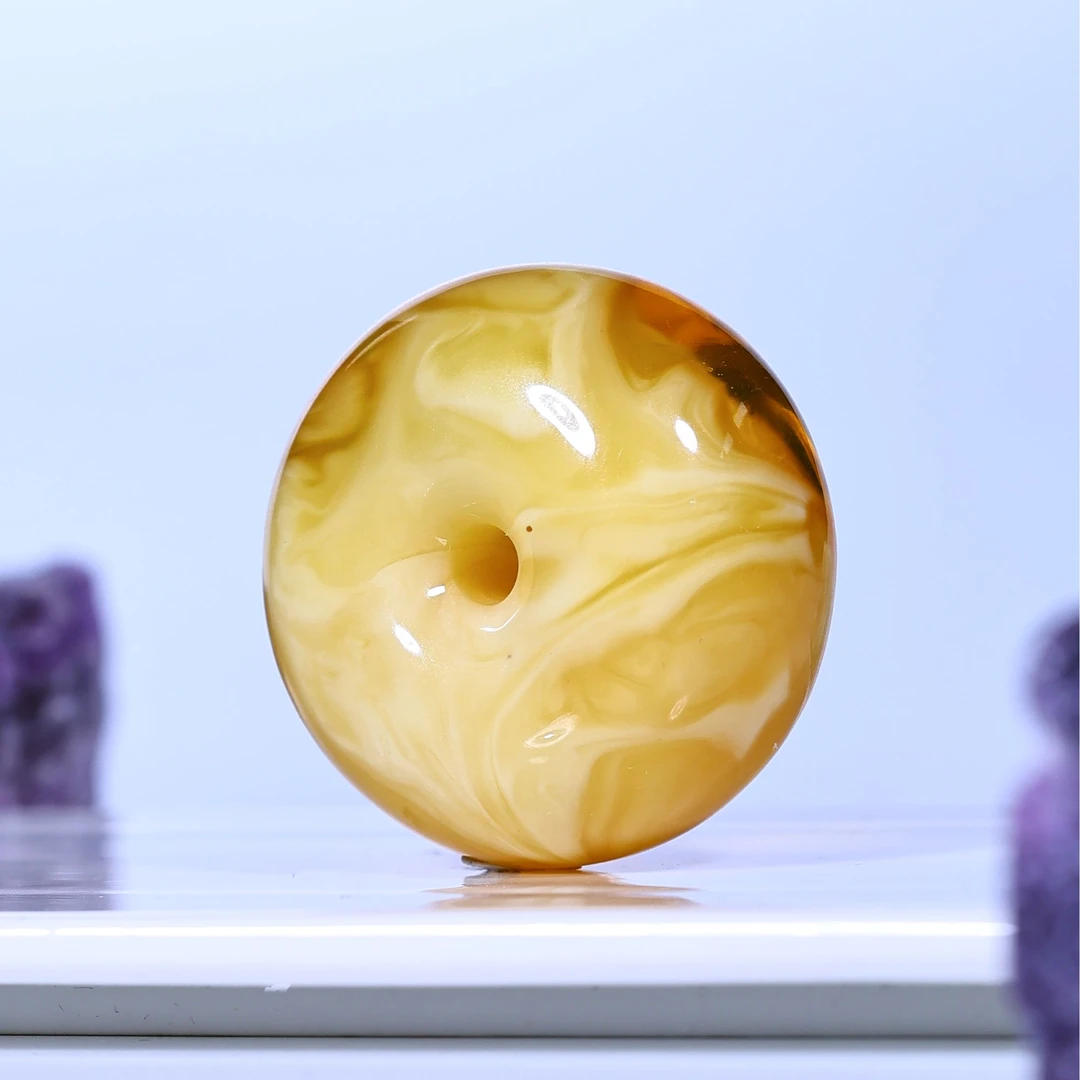 【颜如蜜珠宝】时尚气质金奶瓷白花蜜糖溶洞天然蜜蜡平安扣吊坠BC66