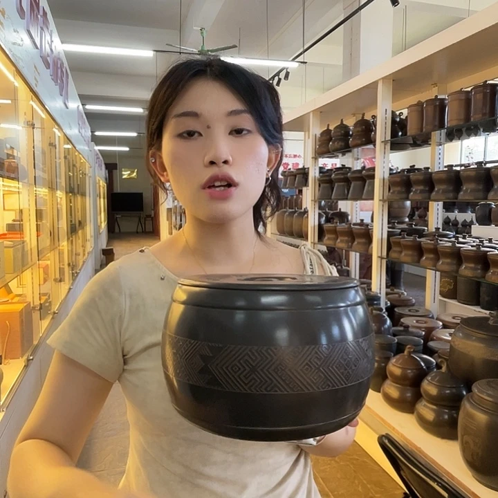 钦州坭兴陶茶叶罐2斤装