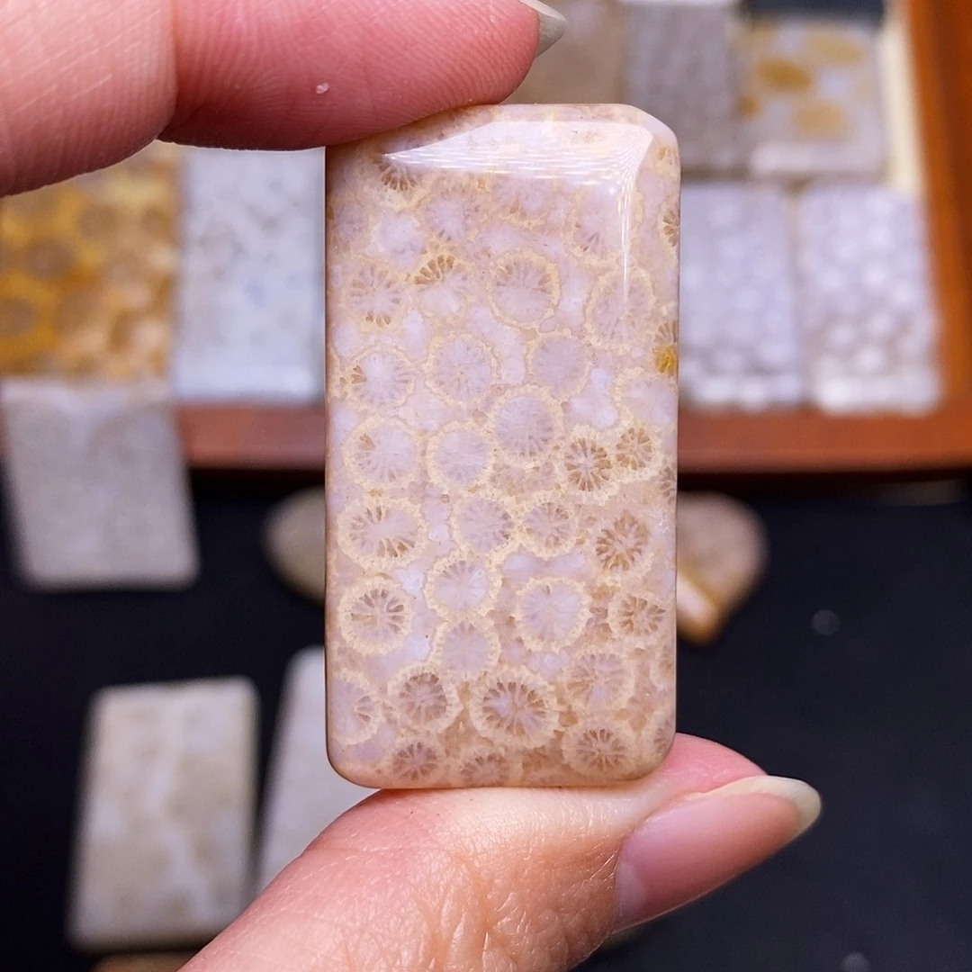 硅化玉珠宝奇石合金仇***?