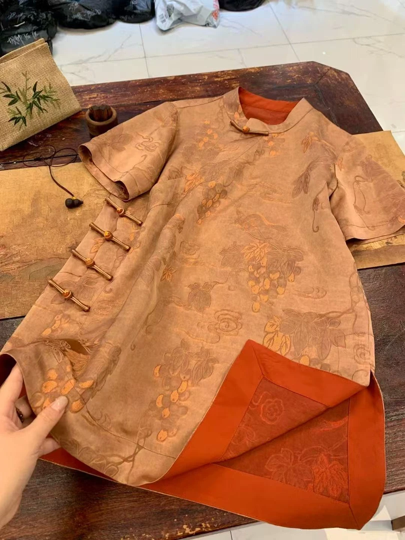 谢美丽-精选显白多福葡萄印花上衣衬衫新中式