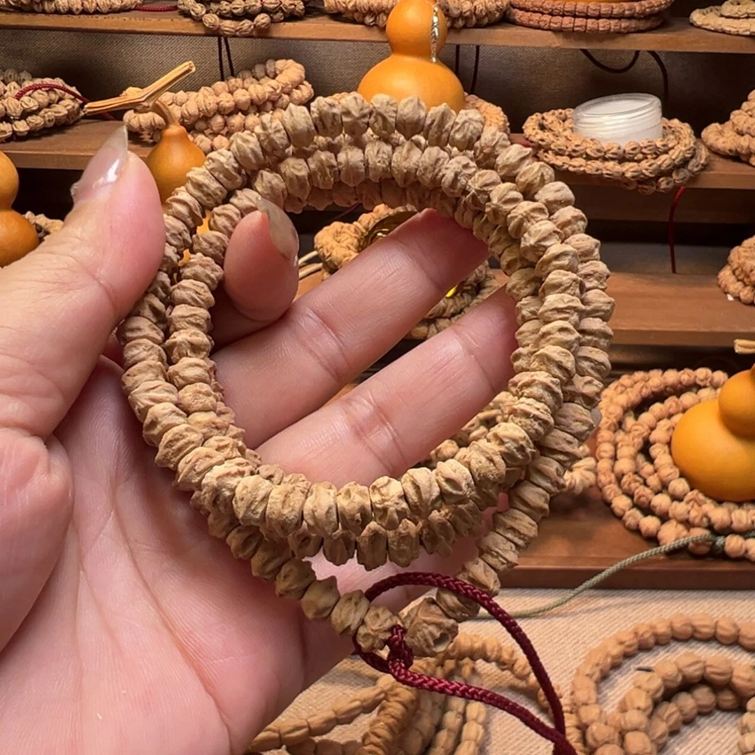 边***卜柏木吊坠横打藏切