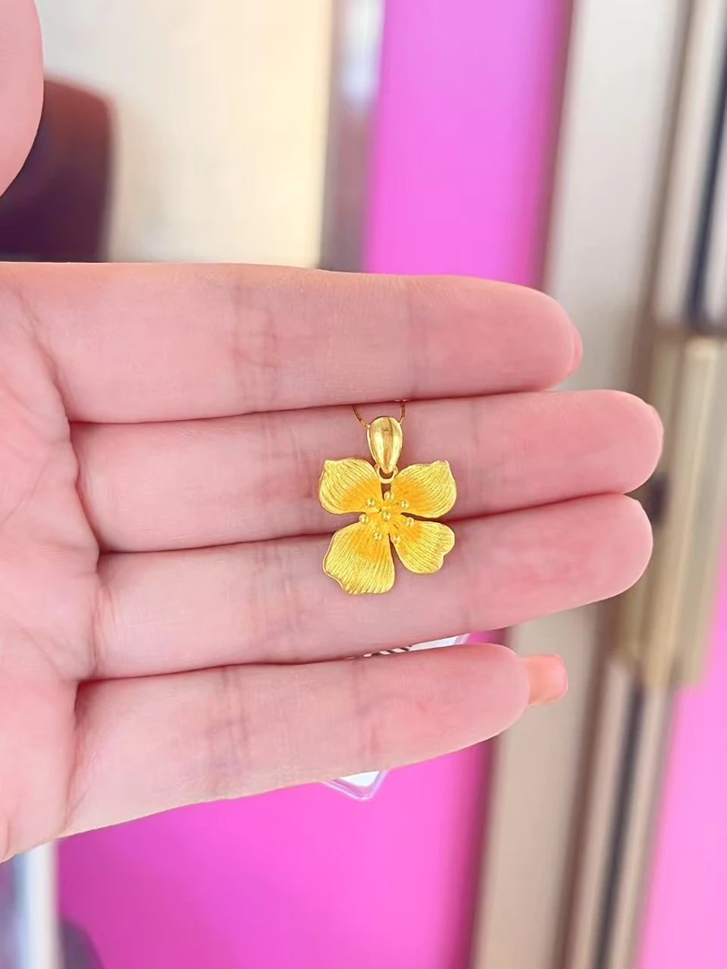 足金花花吊坠3.21克
