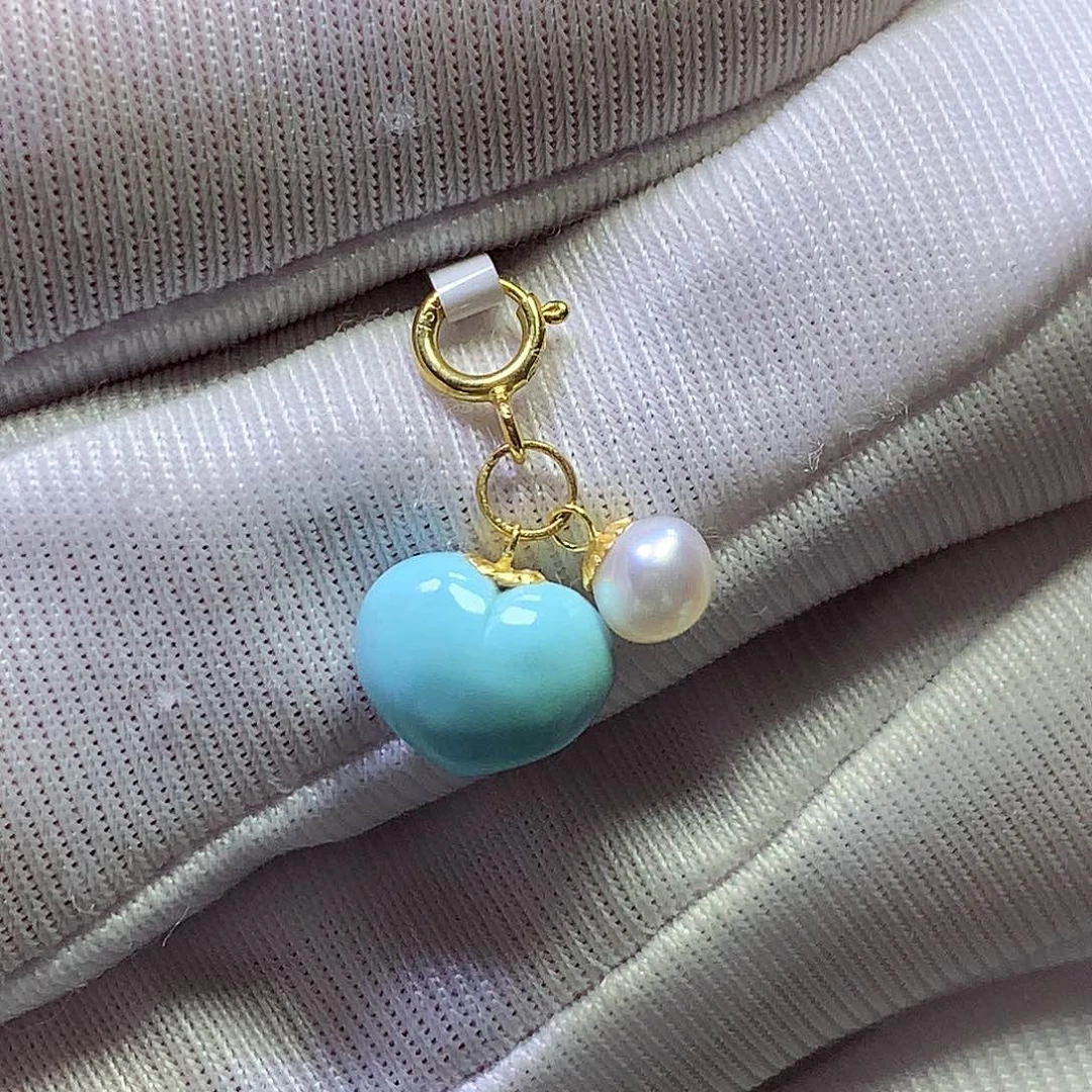 绿松石18K金镶嵌挂件