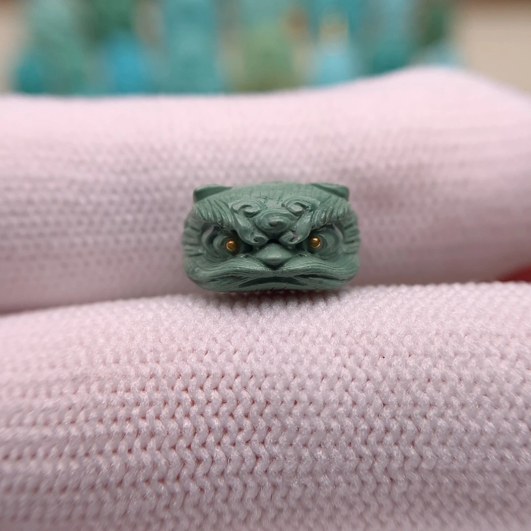 绿松石配饰未镶嵌