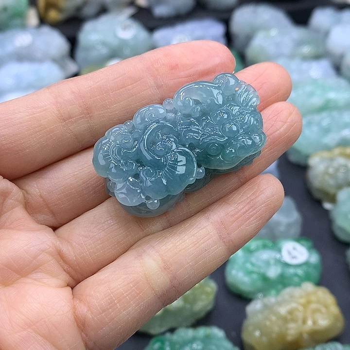 翡翠未镶嵌颈饰天然缅甸A货翡翠貔貅吊坠