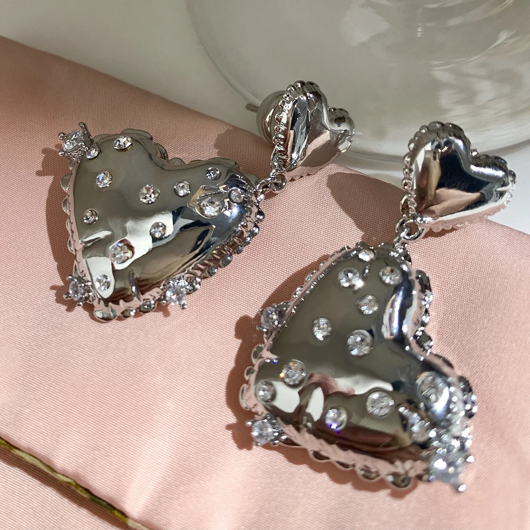 铜合金锆石耳饰 爱心耳坠设计感冷淡风微镶锆石耳环潮流网红耳饰