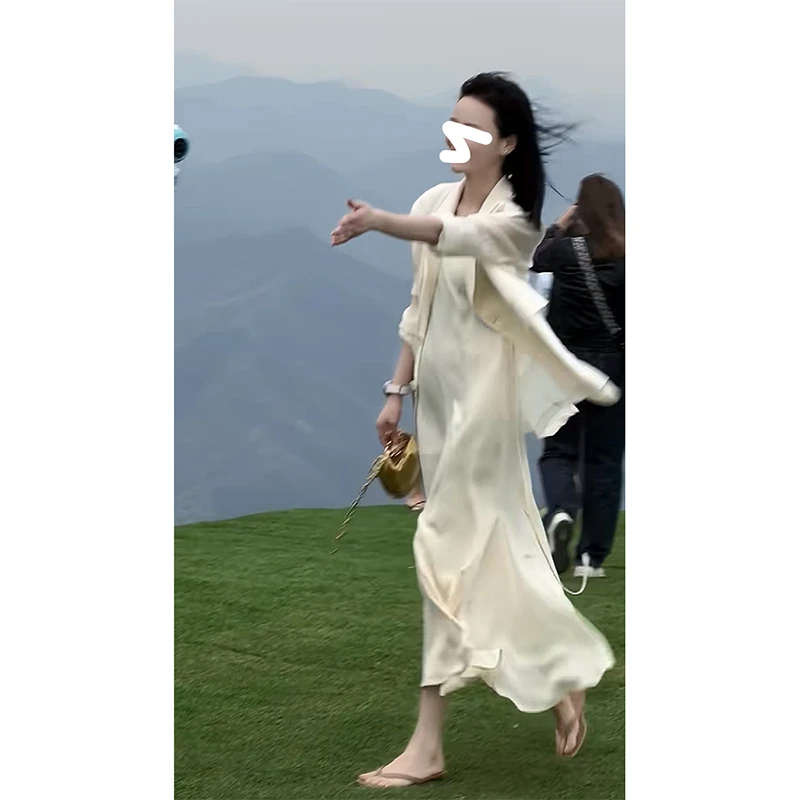 大码高级感缎面西装女吊带裙套装胖mm2025年夏季休闲百搭防晒外套