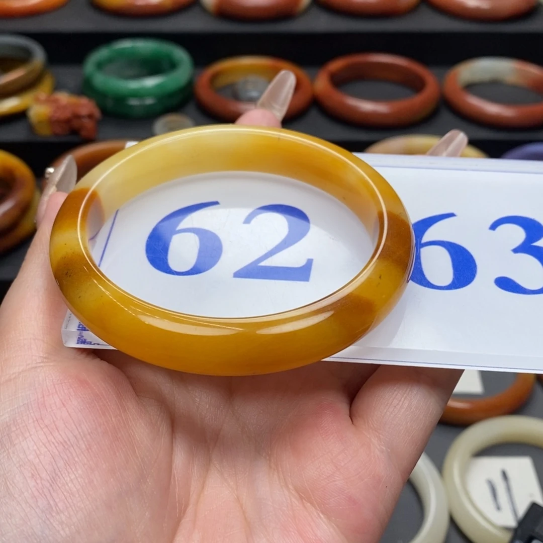 石英质玉（黄龙玉）手镯未镶嵌